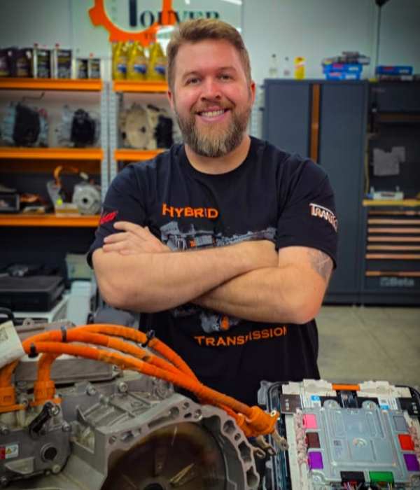 Especialista e professor de transmissões automáticas, automatizadas, Haldex , Hibridas e Elétricas.
